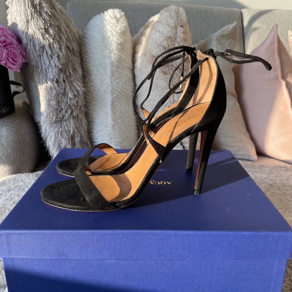 $675 Aquazzura black suede Linda Heels 38.5